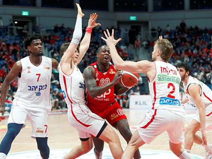 בראון. הפציעה שלו מדאיגה מאוד (אלן שיבר)