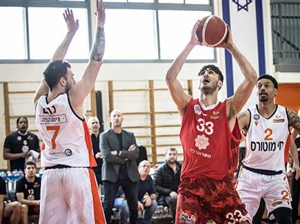 צ'אצ'אשווילי. הוא וגליל מאבדים גובה (עודד קרני, מנהלת הליגה)