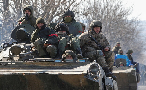מלחמת אוקראינה רוסיה: כוחות פרו-רוסיים באזור דוניי (צילום: רויטרס)
