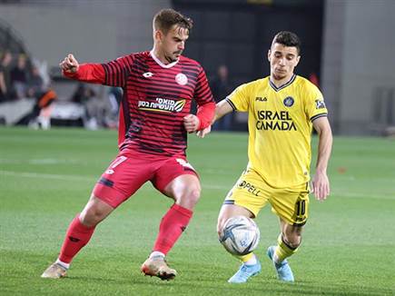 חדרה ניסתה להראות קצת כדורגל (צילום: דני מרון)