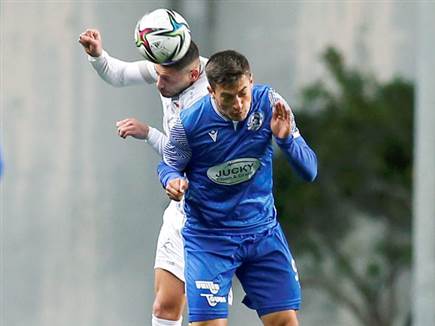 משחק שקט שלו. ניקולסקו (אלן שיבר)