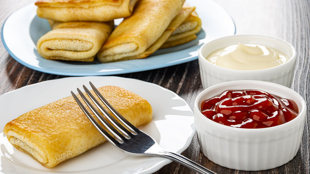 פנקייקים עם קטשופ פנקייקים עם קטשופ