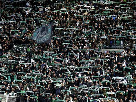 הקהלים העניקו תפאורה אדירה (אלן שיבר)