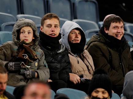 ילדים מאוקראינה אף התארחו ביציעים הצהובים (אלן שיבר)