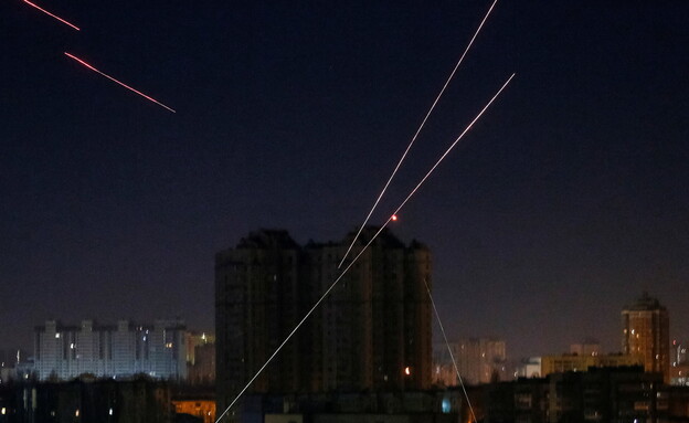 טילים מעל קייב, אוקראינה (צילום: רויטרס)