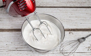 מיקסר, מטרפה (צילום: littlenySTOCK, Shutterstock)