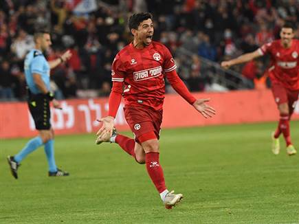 מרטינש כבש שער בכורה (ברני ארדוב)