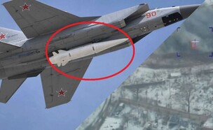 מטוס הקרב והטיל (צילום: kremlin.ru/mod.ru)