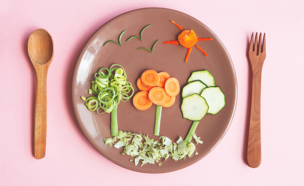 צלחת ירקות לילדים (צילום: Alina Kruk, shutterstock)