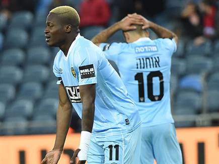 למרבה העצב של בית"ר (צילום: ברני ארדוב)