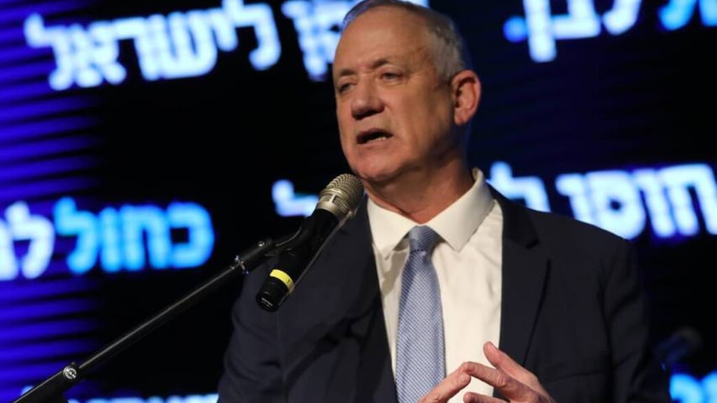 בני גנץ נואם באירוע בני גנץ נואם באירוע