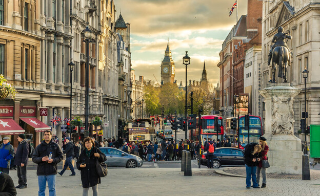 Place de Londres (photo : Albert Pego, shutterstock)