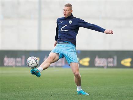 פודגוראנו מועדף בהרכב (אלן שיבר)