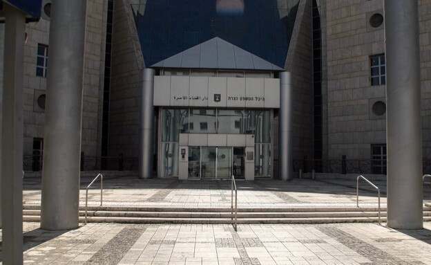 הכניסה לבית המשפט המחוזי בנצרת (צילום: N12)