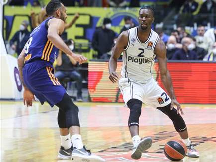 אוואנס. משחק ענק (דני מרון)