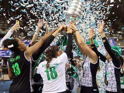 הגביע נשאר בבית (קרדיט: לילך וויס)