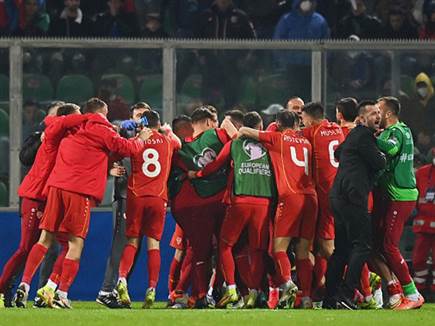 סנסציה אדירה בפאלרמו (GETTY)