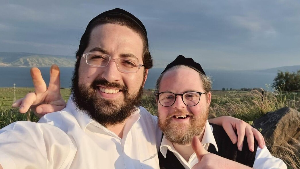 מוטי ליזרוביץ' ואחיו