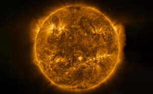 השמש ממרחק 75 מיליון ק"מ (צילום: סוכנות החלל האירופאית)