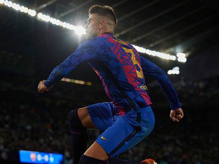 בארסה עדיין חולמת על אליפות (Getty)