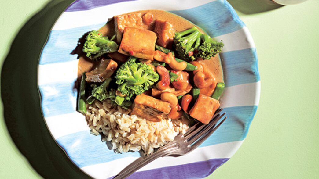 טופו פריך עם קרם קוקוס, צ'ילי ומייפל