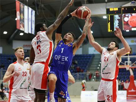 משחק במעמד צד אחד (לירון מולדובן)