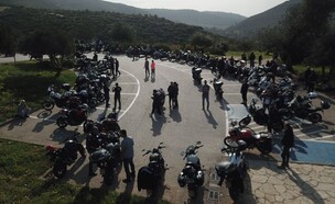 קבוצת אופנוענים שמטיילים בארץ, ביקרו בבית הלוחם יזן פלאח ז״ל 