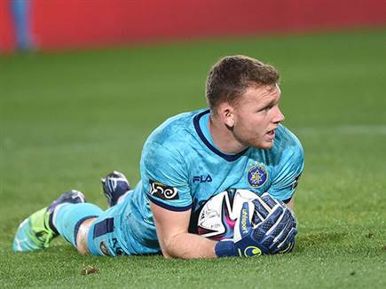 אך משחק גדול של דניאל פרץ בצד השני מנע לא מעט ספיגות (ברני ארדוב)