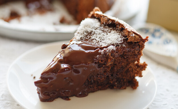 עוגת שוקולד קוקוס לפסח - פרוסה אחת (צילום: נופר צור, אוכל טוב, mako)