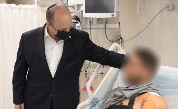 בנט מבקר את הלוחמים שנפצעו בפעילות בג'נין