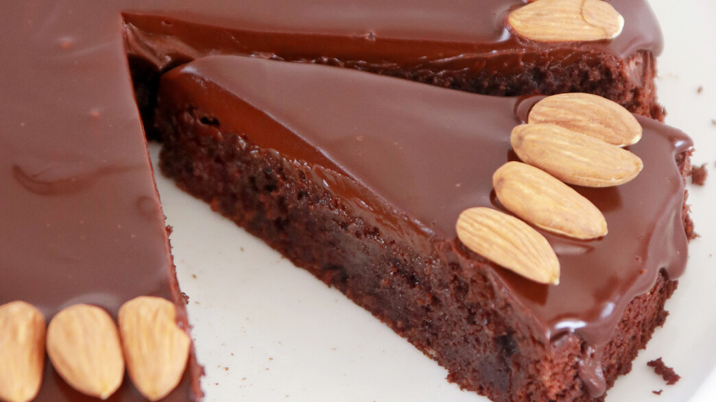 עוגת שוקולד ושקדים