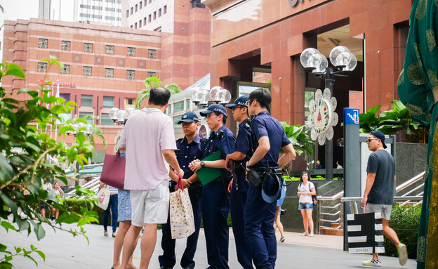 סינגפור משטרה (צילום: Fandistico, shutterstock)