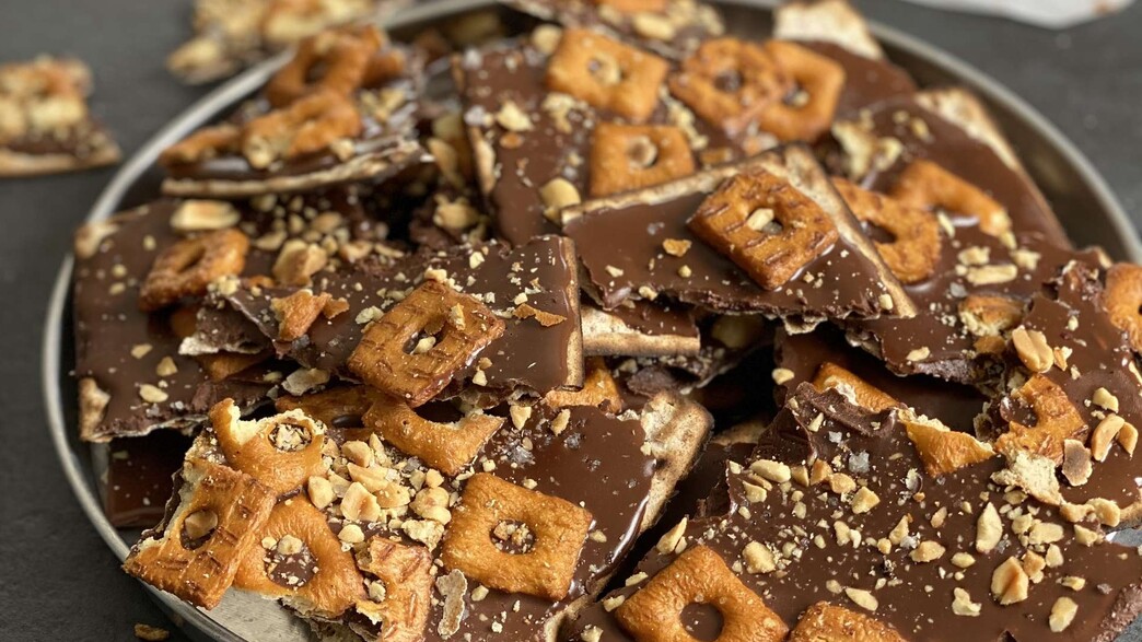 חטיף מצות עם שוקולד-טחינה