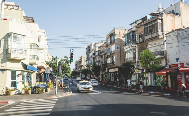צומת הרחובות פינסקר ובוגרשוב בתל אביב (צילום: phaustov, shutterstock)