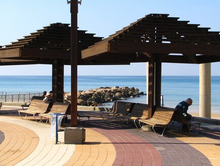 חוף הכרמל בחיפה - באדיבות המשרד להגנת הסביבה (צילום: אילן מליסטר אגף ים וחופים)