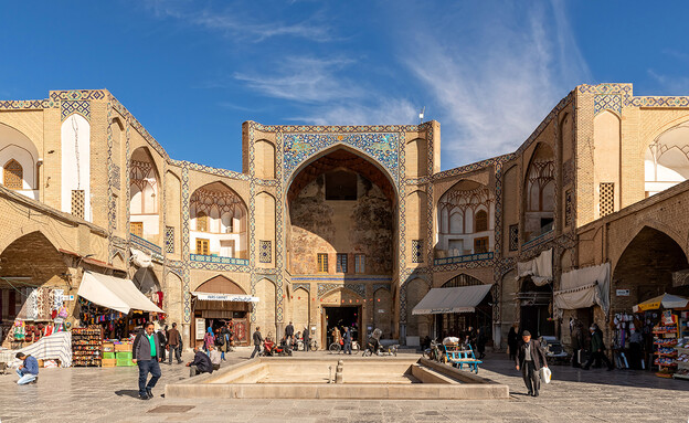 כניסה לבזאר הגדול באיספהאן איראן (צילום: Bisual Photo, Shutterstock)