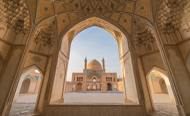 מסגד קשאן איראן (צילום: ANUJAK JAIMOOK, Shutterstock)