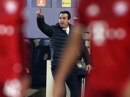 אונאי אמרי. שוב הוא עושה בית ספר לבאיירן (GETTY)