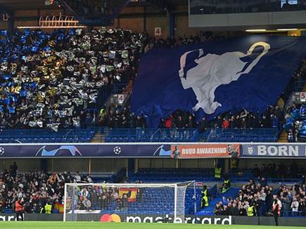 אווירה אדירה בסטמפורד ברידג' (GETTY)