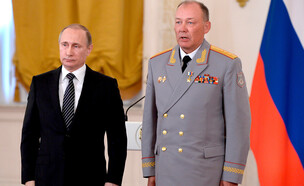 פוטין וגנרל דבורניקוב, המלחמה באוקראינה (צילום: AP)
