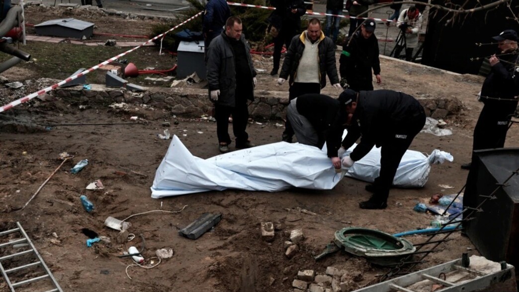 שתי גופות סמוך לעיירה בוזובה, אוקראינה שתי גופות סמוך לעיירה בוזובה, אוקראינה