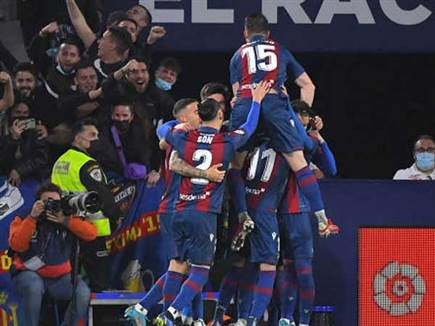 חגגו מוקדם מדי. שחקני לבאנטה (GETTY)