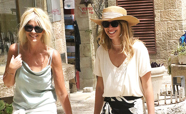 פפראצי לירן כוהנר וגיא גיאור. אפריל 2022 פפראצי לירן כוהנר וגיא גיאור. אפריל 2022