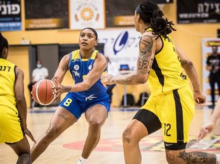 היחידה הראוי לציון היום באשדוד. ויויאנס (קרדיט: מנהלת ליגת העל לנשים בכדורסל)