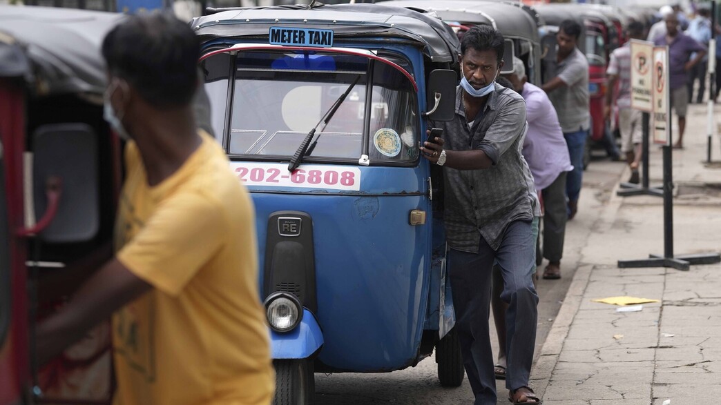 סרי לנקה מחסור בדלק