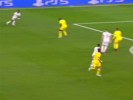 רודריגו בין הבלמים. הייתה דרושה מסירה מושלמת