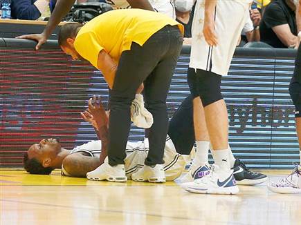 זה לא נראה טוב בהתחלה. נאנלי (אלן שיבר)