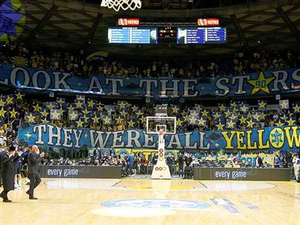 יכולים להיות גאים. אוהדי מכבי (אלן שיבר)