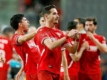 שמחה גדולה בטרנר (אלן שיבר)