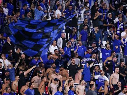 הם דווקא יצאו מאושרים. אוהדי פ"ת (מאור אלקסלסי)